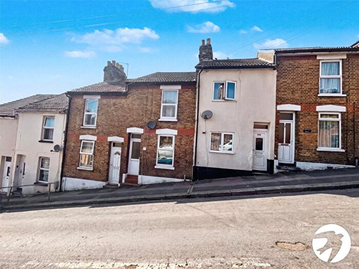 2 Bedroom Terraced House To Rent In Whitehorse Hill, Chatham, ME5