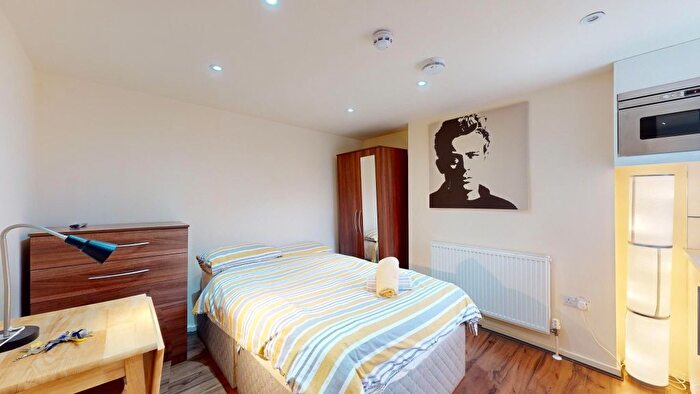 Studio To Rent In Balmoral Road, London, NW2