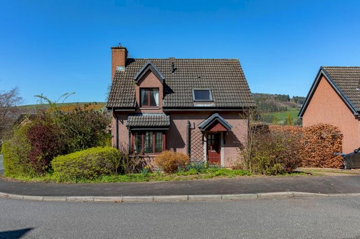 3 Bedroom Detached House For Sale In Dean Park, Newstead, Melrose, TD6