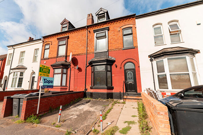 5 Bedroom Terraced House For Sale In Golden Hillock Road, Birmingham, B10