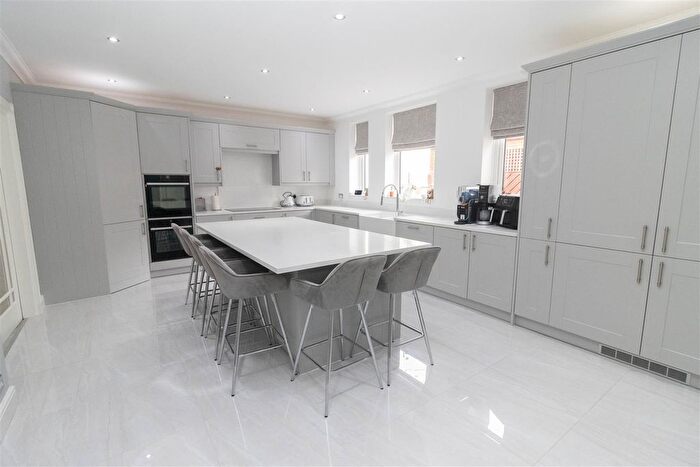 6 Bedroom Detached Bungalow For Sale In Astley Road, Seaton Delaval, Whitley Bay, NE25