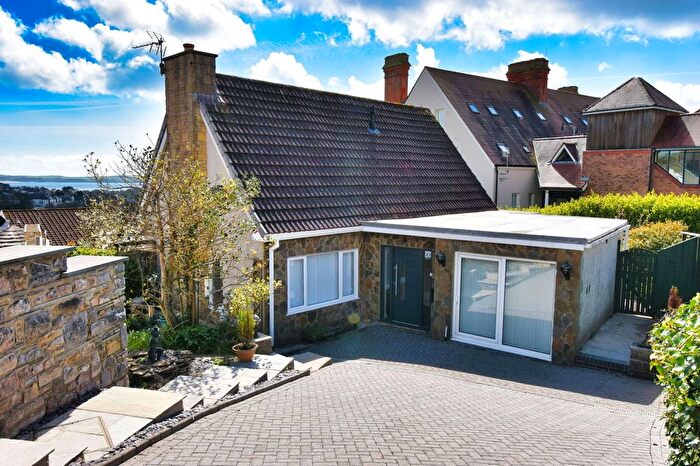 3 Bedroom Detached House For Sale In Seascape, Tenby, SA70