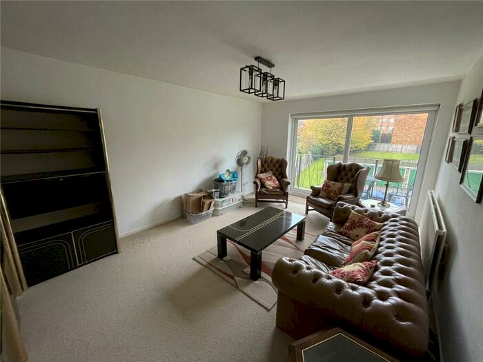 2 Bedroom Apartment To Rent In Park Road, New Barnet, Barnet, EN4