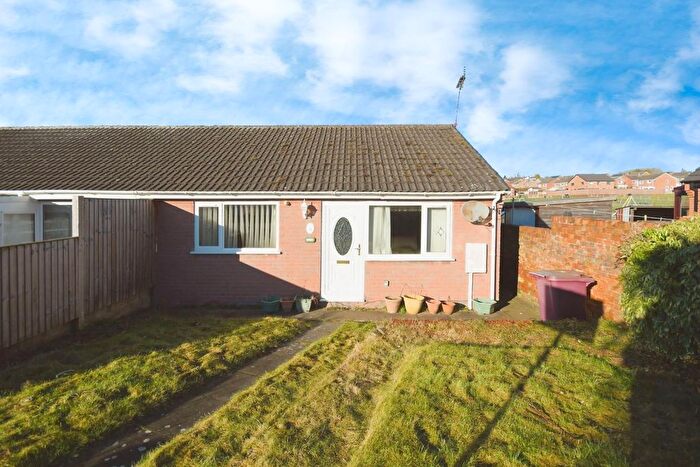 1 Bedroom Bungalow For Sale In Willow Close, Pilsley, Chesterfield, S45