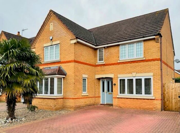 4 Bedroom Detached House To Rent In Breezehill, Northampton, Northamptonshire, NN4