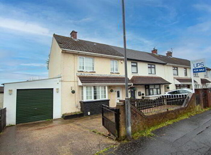 3 Bedroom End Of Terrace House For Sale In Gartree Place, Belfast, BT11