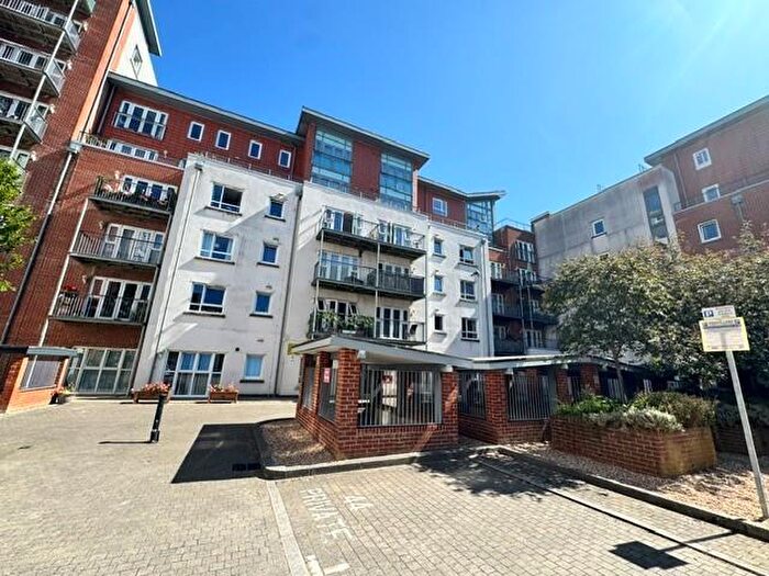 2 Bedroom Apartment To Rent In Avenel Way, Poole, BH15