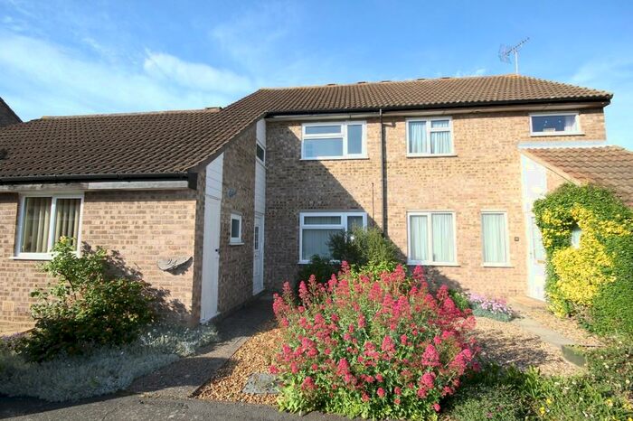 3 Bedroom Terraced House To Rent In Edinburgh Drive, St. Ives, PE27