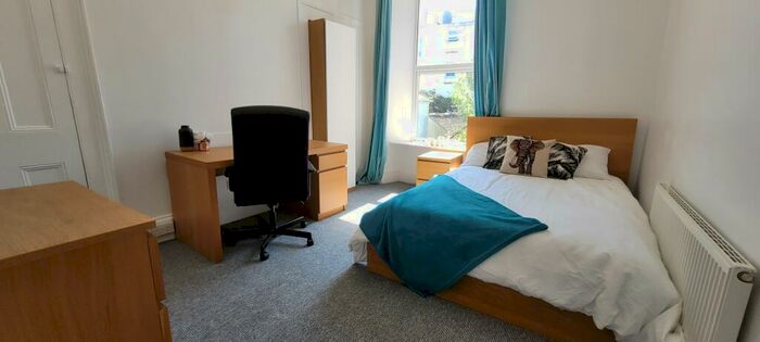 5 Bedroom Terraced House To Rent In Alexandra Road, Plymouth, PL4