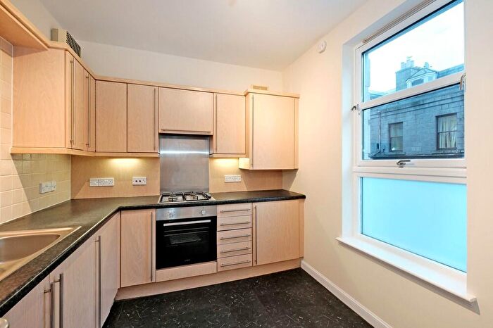2 Bedroom Flat To Rent In B New Century House, Aberdeen, AB11