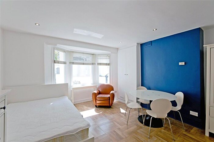 Apartment To Rent In Ainger Road, Primrose Hill, London, NW3