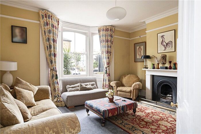 3 Bedroom Semi Detached House For Sale In Bellevue Village, Wandsworth Common, London, SW17