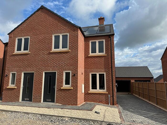 3 Bedroom Semi Detached House To Rent In Blossom Drive, Louth, LN11