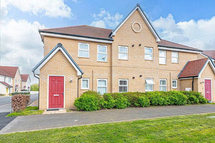 1 Bedroom Flat For Sale In Elizabeth Gardens, Rochford, SS4
