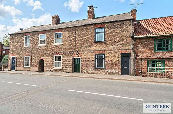 2 Bedroom Terraced House For Sale In Beast Fair, Snaith, Goole, DN14