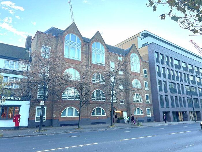 1 Bedroom Flat To Rent In The Highway, London, E1W