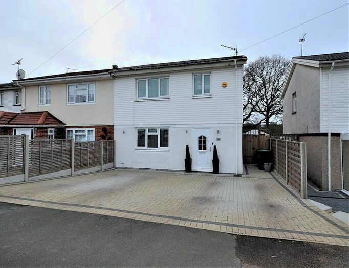 3 Bedroom Semi-Detached House To Rent In Ilkley Road, Watford WD19