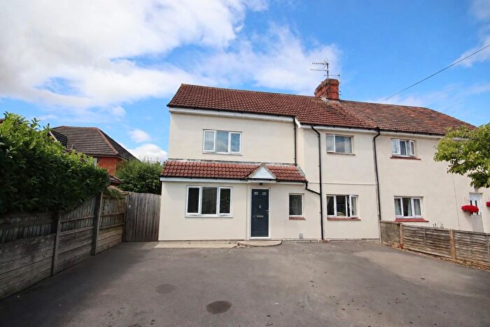 5 Bedroom Semi Detached House For Sale In Derriads Lane, Chippenham, SN14