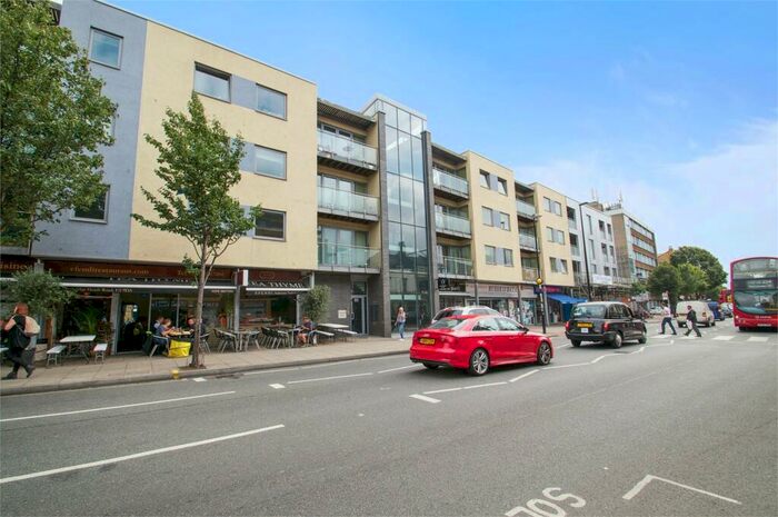1 Bedroom Apartment To Rent In Claremont House, Cambridge Heath Road, London, E2