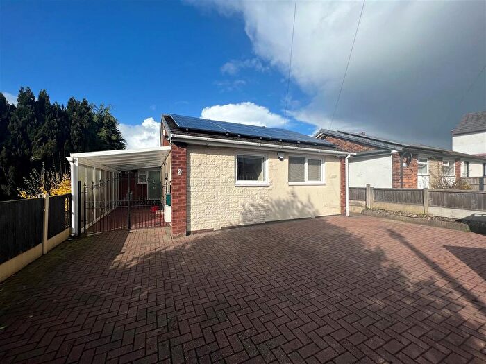 2 Bedroom Bungalow To Rent In Sale Lane, Tyldesley, Manchester, M29