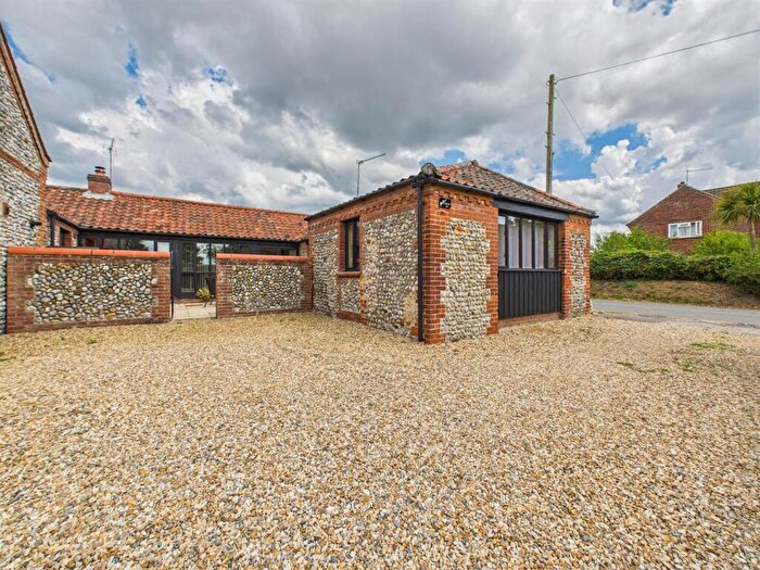 2 Bedroom Barn Conversion For Sale In Hart Lane, Bodham, Holt, NR25