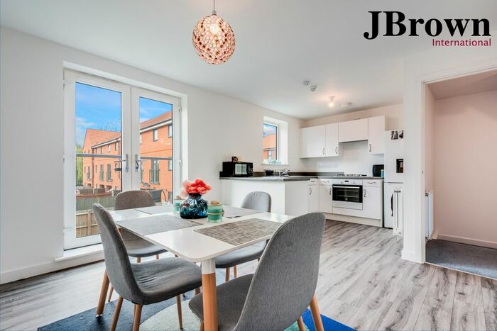 3 Bedroom Semi-Detached House To Rent In Malthouse Drive, Grays, Essex, RM17