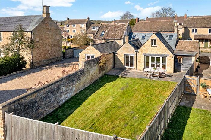 4 Bedroom Semi Detached House For Sale In West Street, Kings Cliffe, PE8