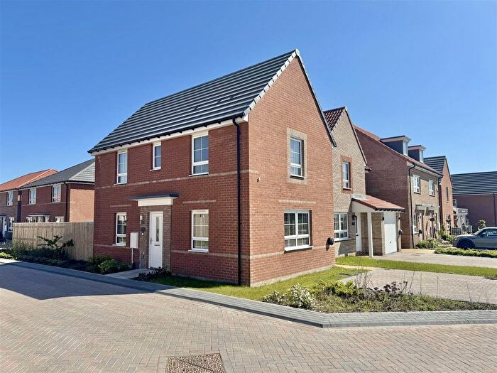 3 Bedroom Detached House For Sale In Richardson Place, Pocklington, York, YO42