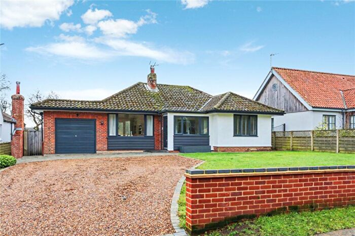 2 Bedroom Bungalow For Sale In Winston Road, Reydon, Southwold, Suffolk, IP18