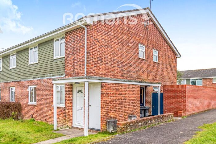 2 Bedroom Flat To Rent In Felmer Drive, Kings Worthy, Winchester, SO23