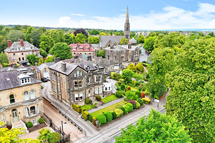 3 Bedroom Apartment For Sale In Leeds Road, Harrogate, HG2