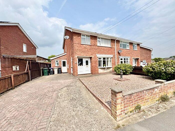 3 Bedroom Semi-Detached House For Sale In Chestnut Drive Louth, LN11