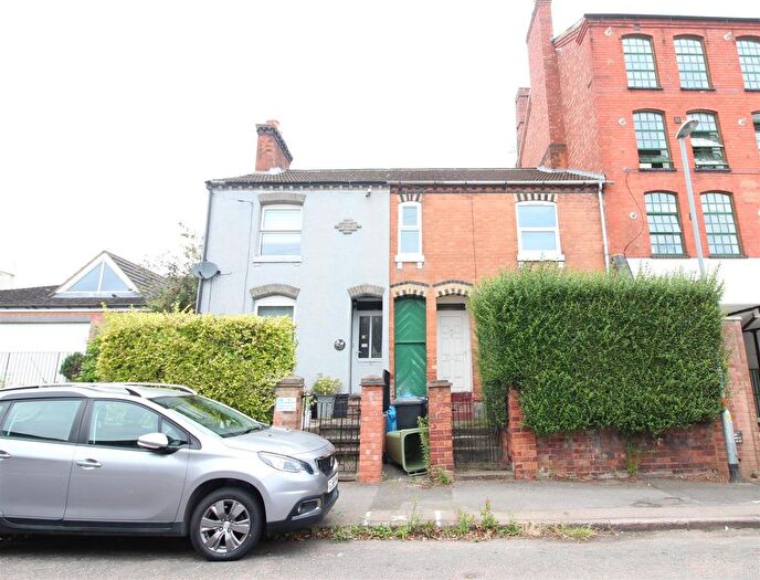 3 Bedroom Terraced House To Rent In Rock Street, Wellingborough, NN8