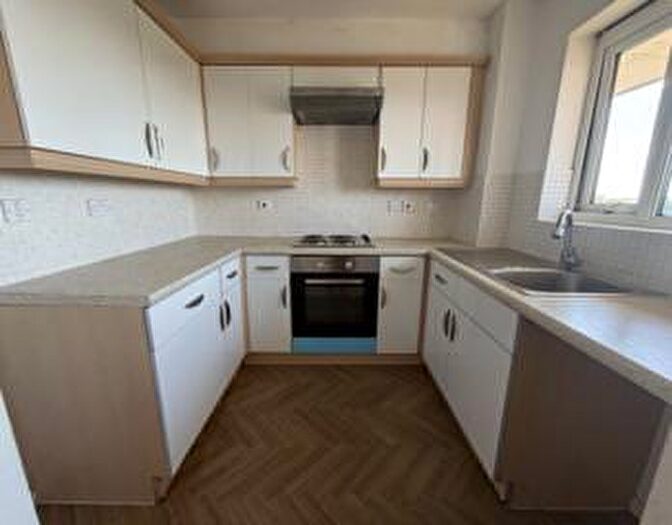 1 Bedroom Flat To Rent In Buxton Close, N9