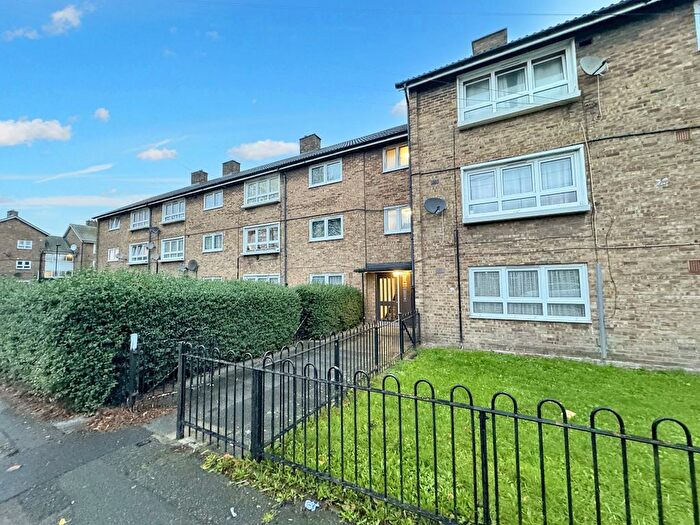 2 Bedroom Flat To Rent In Croydon Road, Plaistow, E13