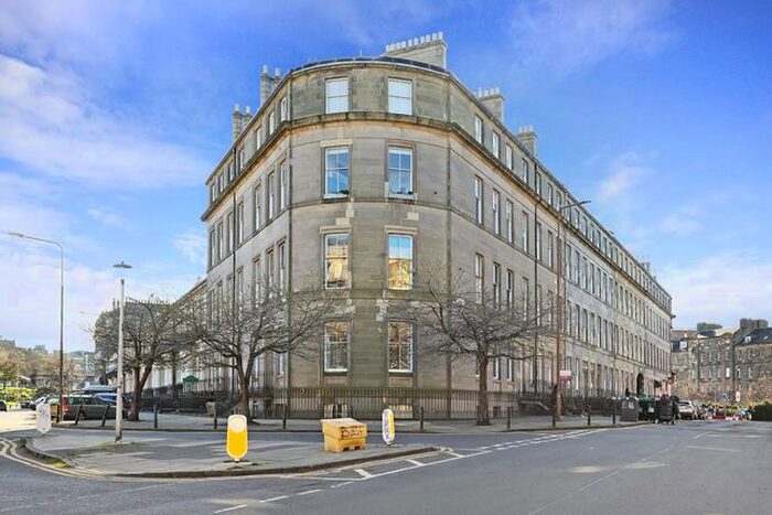 2 Bedroom Flat To Rent In Montgomery Street, Edinburgh, EH7