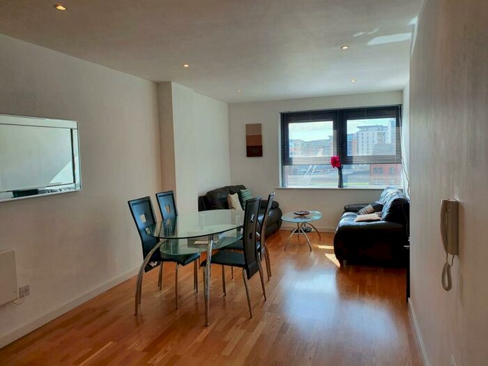1 Bedroom Flat To Rent In Marsh Lane, Leeds, Uk, LS9