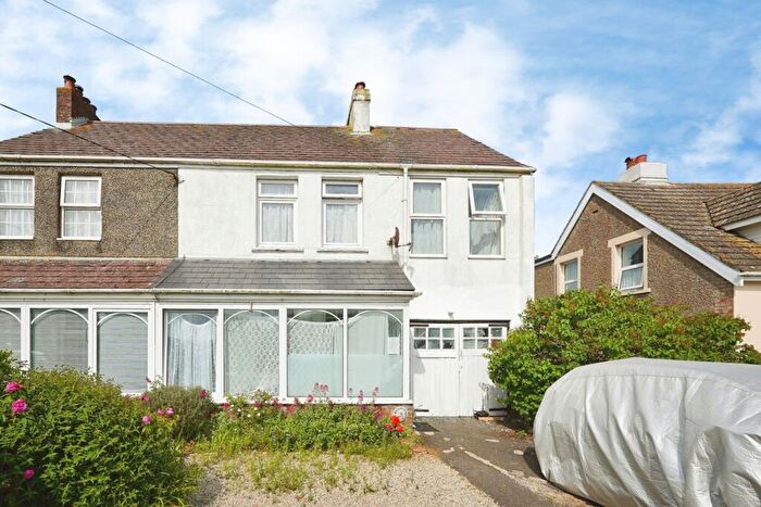 2 Bedroom Semi-Detached House For Sale In Cauldham Lane, Folkestone, Kent, CT18
