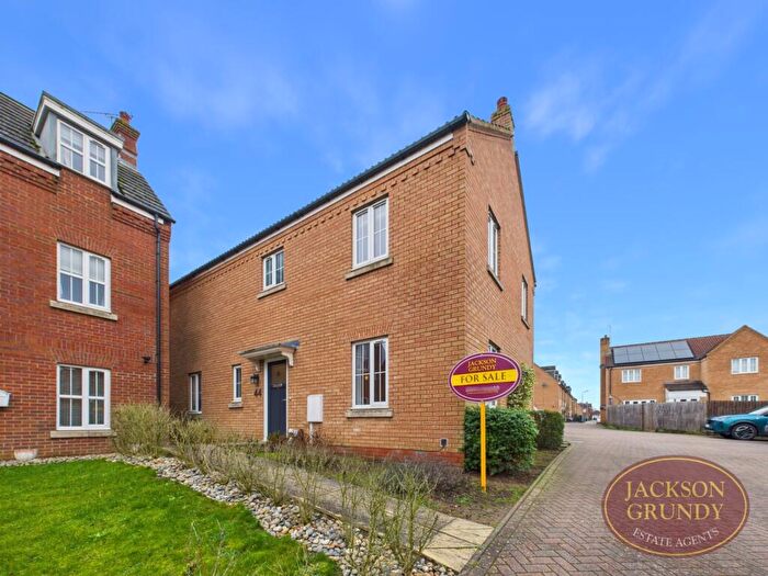 4 Bedroom Detached House For Sale In Howards Way, Northampton, NN3