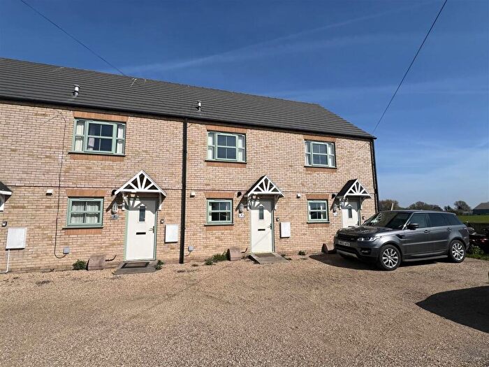 2 Bedroom House For Sale In Burgh Castle, Great Yarmouth, NR31
