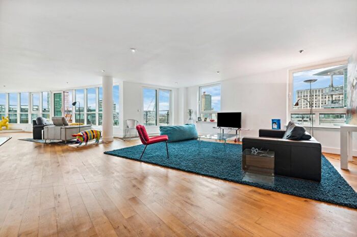 3 Bedroom Flat For Sale In Drake House, St. George Wharf, SW8