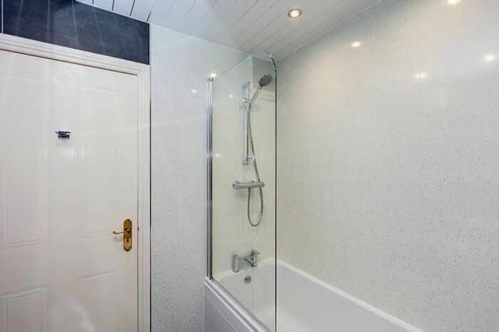 2 Bedroom Flat To Rent In Dorset Place, Polwarth, Edinburgh, EH11