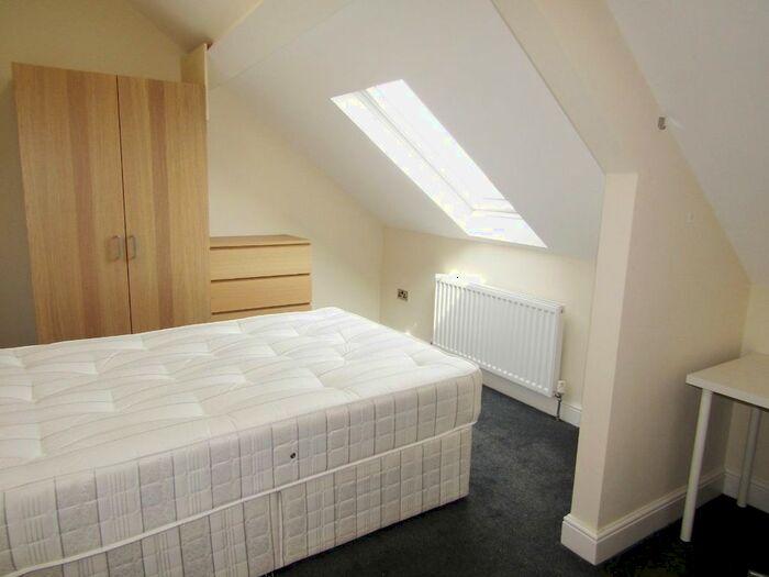 4 Bedroom Maisonette To Rent In Belle Grove Terrace, Spital Tongues, NE2