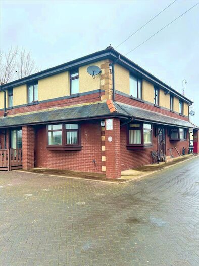 3 Bedroom Flat To Rent In Oxcliffe Road, Morecambe, LA3