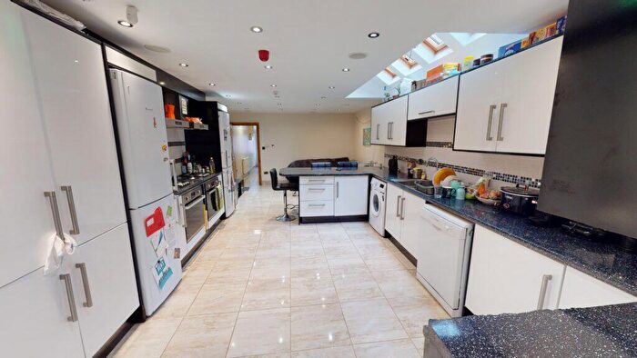 7 Bedroom House To Rent In Teignmouth Road, Selly Oak, B29