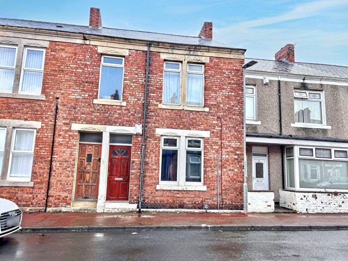 1 Bedroom Flat To Rent In Mafeking Street, Gateshead, NE9