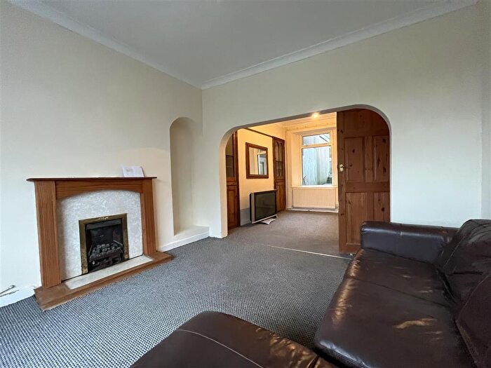 3 Bedroom House To Rent In Seaview Terrace, Swansea, SA1