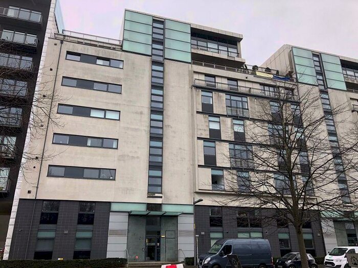 2 Bedroom Flat To Rent In Glasgow Harbour Terrace, Glasgow, G11