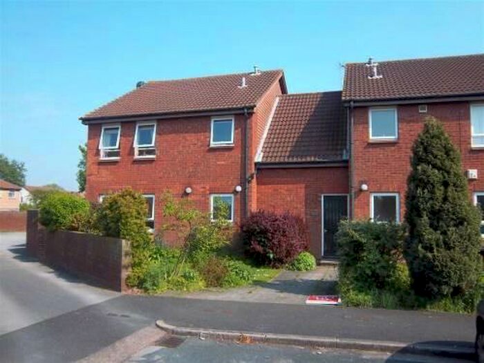 1 Bedroom Flat To Rent In Mallard Close, East Yorkshire, HU17