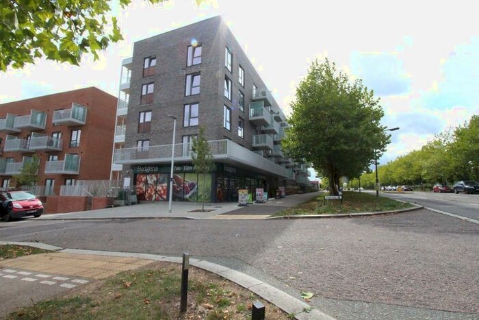 2 Bedroom Apartment To Rent In Lattice Court, Leonora Walk, Milton Keynes, Buckinghamshire, MK9